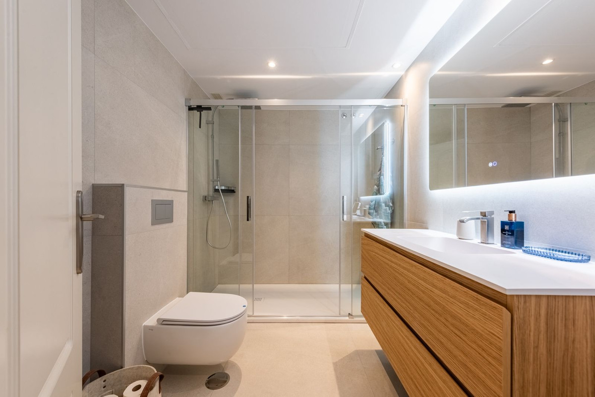 3 Bed Townhouse for sale in The Golden Mile Costa Del Sol, Málaga, Spain