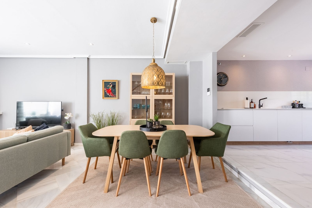 3 Bed Townhouse for sale in The Golden Mile Costa Del Sol, Málaga, Spain