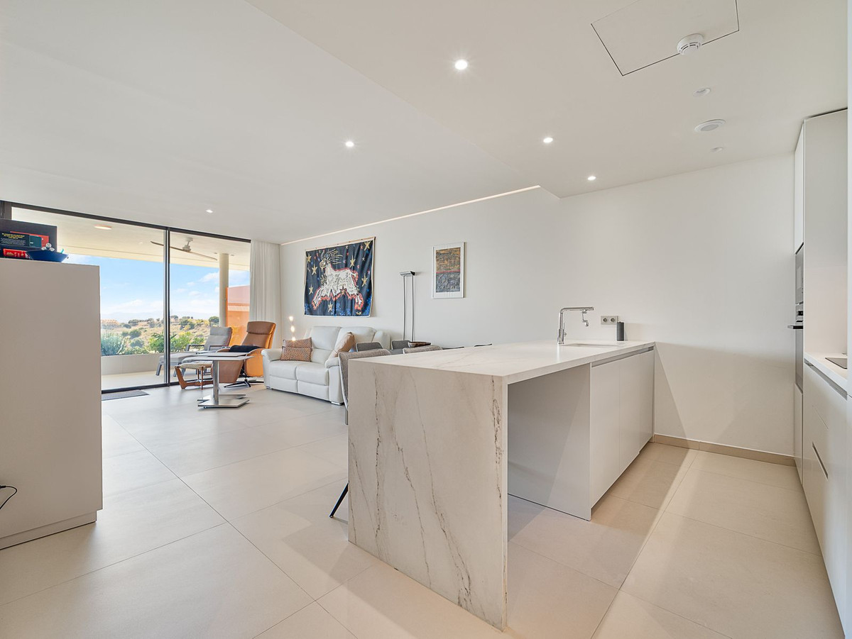 2 Bed Apartment for sale in Fuengirola Costa Del Sol, Málaga, Spain