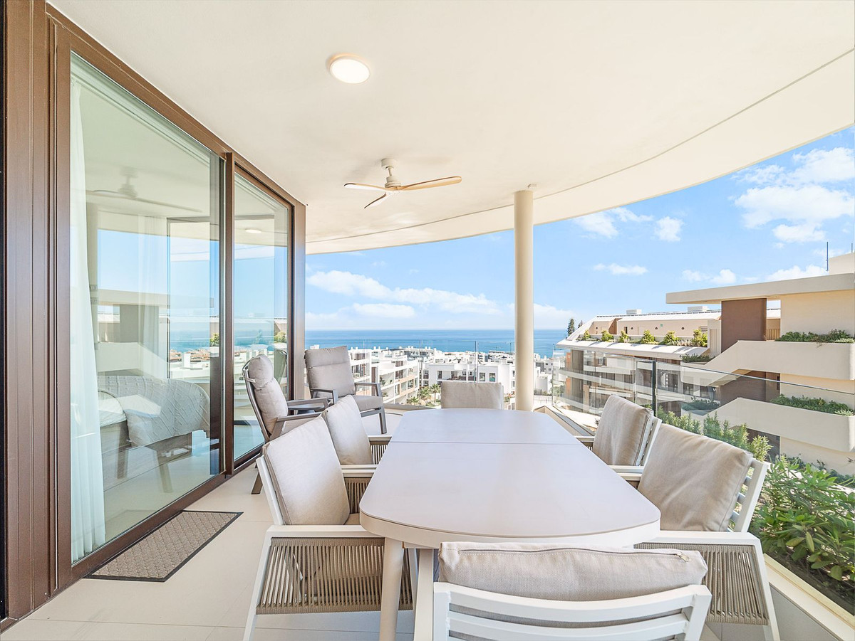 2 Bed Apartment for sale in Fuengirola Costa Del Sol, Málaga, Spain