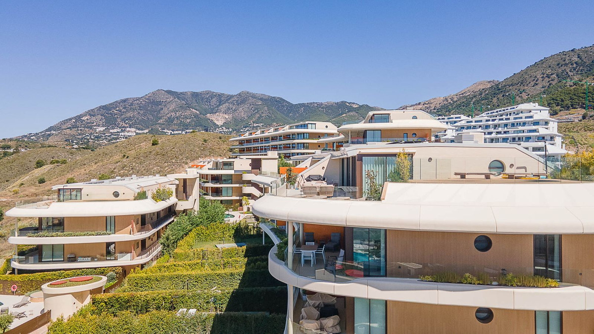 2 Bed Apartment for sale in Fuengirola Costa Del Sol, Málaga, Spain