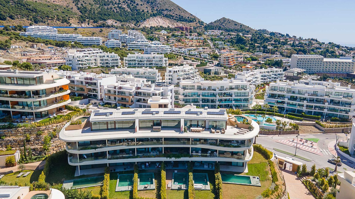 2 Bed Apartment for sale in Fuengirola Costa Del Sol, Málaga, Spain