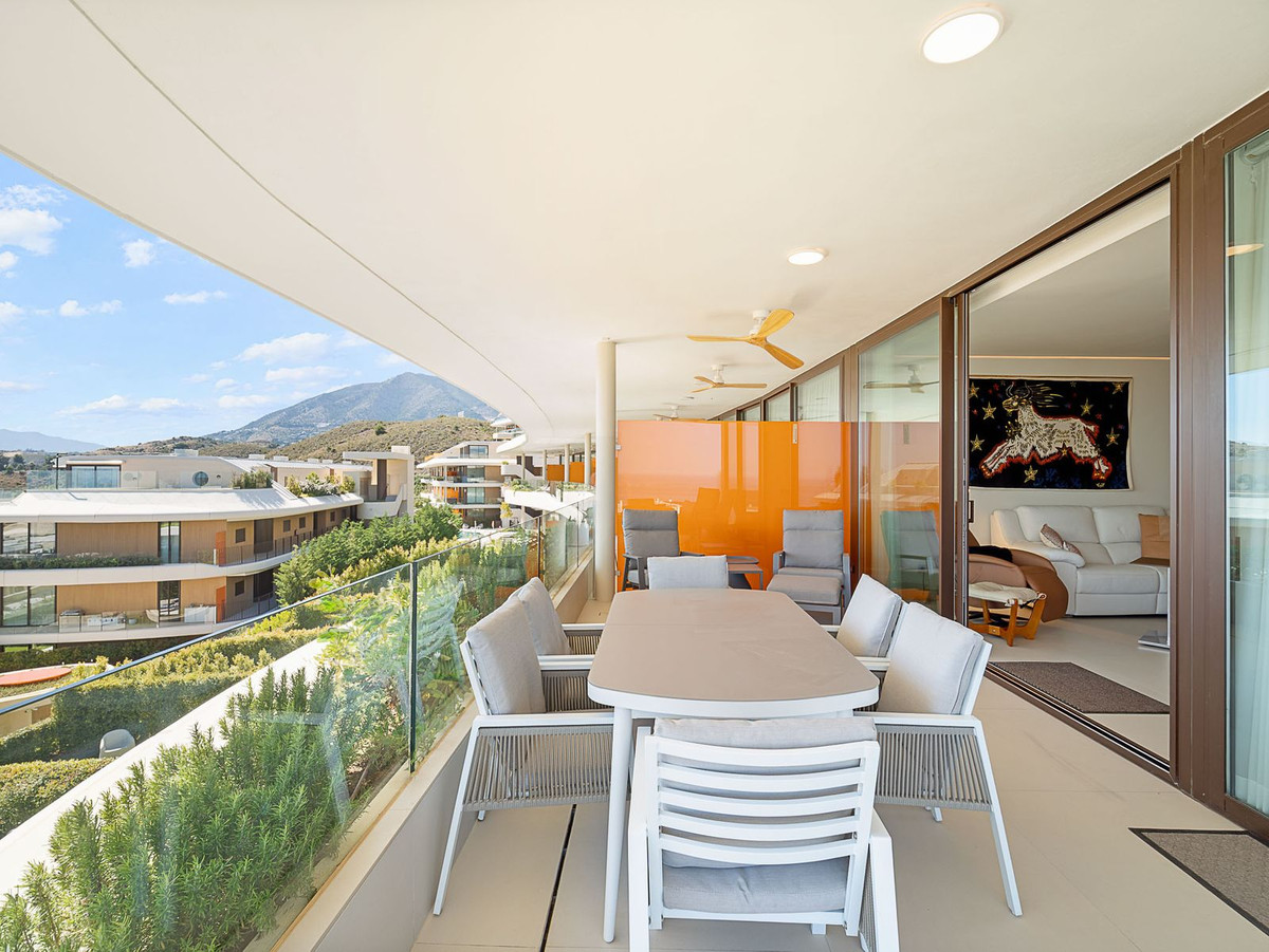 2 Bed Apartment for sale in Fuengirola Costa Del Sol, Málaga, Spain