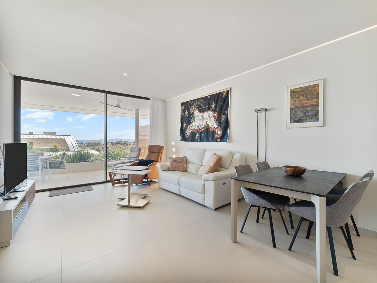 2 Bed Apartment for sale in Fuengirola Costa Del Sol, Málaga, Spain