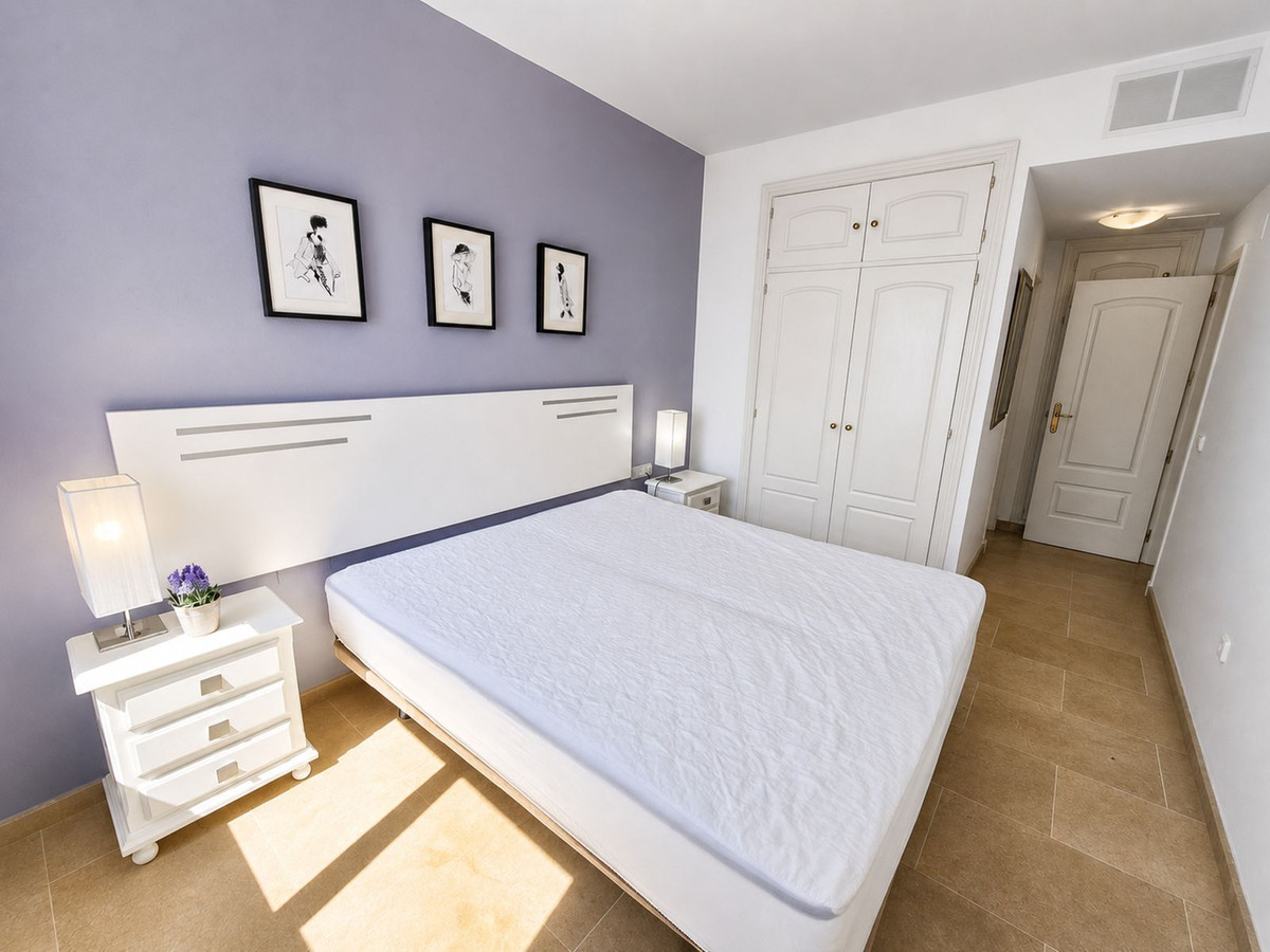 1 Bed Apartment for sale in La Duquesa Costa Del Sol, Málaga, Spain