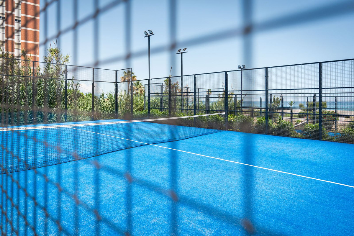 1 Bed Apartment for sale in La Duquesa Costa Del Sol, Málaga, Spain