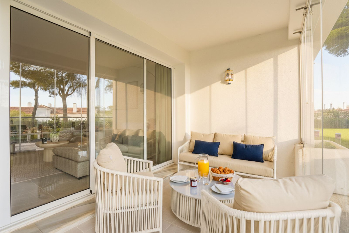 Se vende Apartamento Planta Baja de 3 dormitorios en Costa Del Sol, Málaga, España