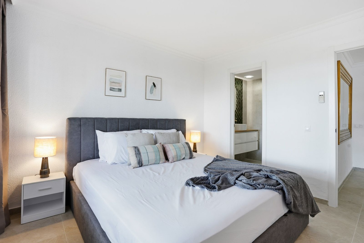 Se vende Apartamento Planta Baja de 3 dormitorios en Costa Del Sol, Málaga, España