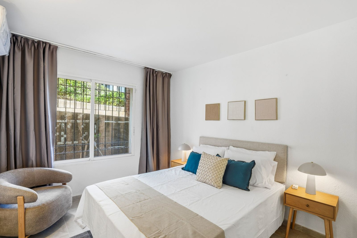 Se vende Apartamento Planta Baja de 3 dormitorios en Costa Del Sol, Málaga, España