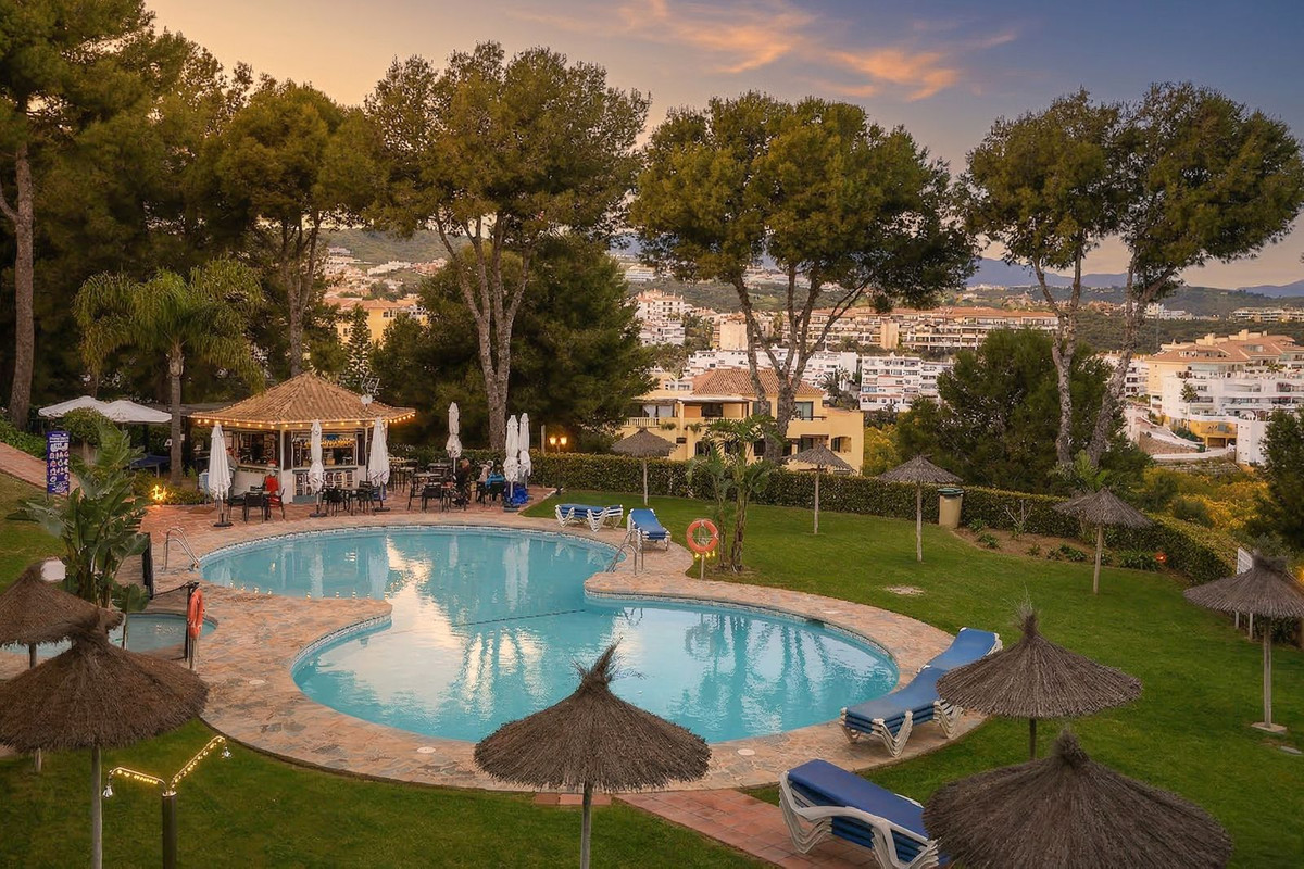 Se vende Apartamento Planta Baja de 3 dormitorios en Costa Del Sol, Málaga, España