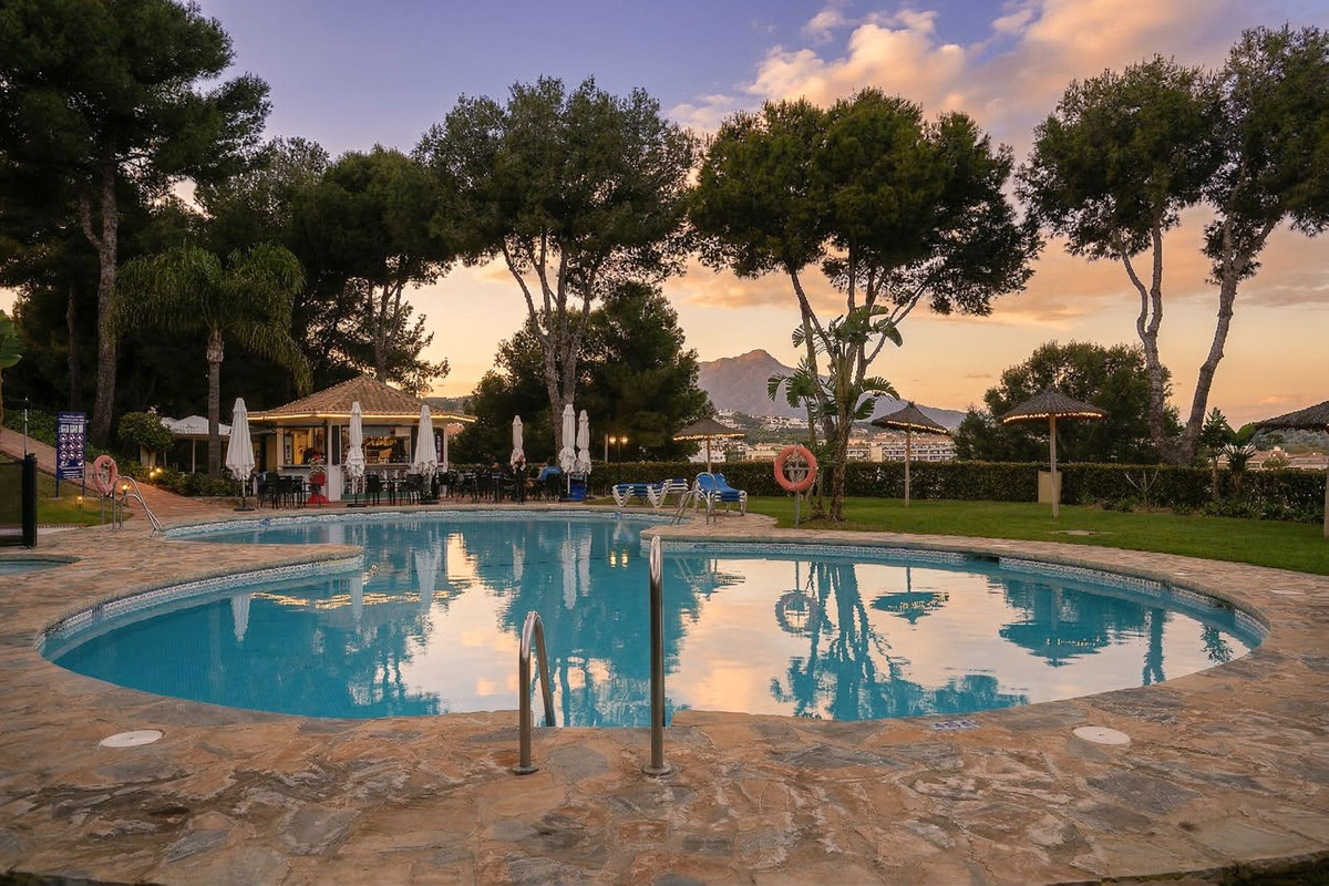 Se vende Apartamento Planta Baja de 3 dormitorios en Costa Del Sol, Málaga, España