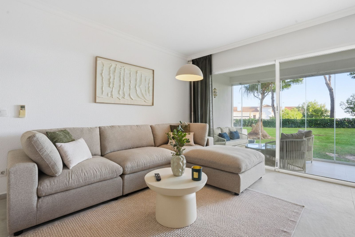 Se vende Apartamento Planta Baja de 3 dormitorios en Costa Del Sol, Málaga, España