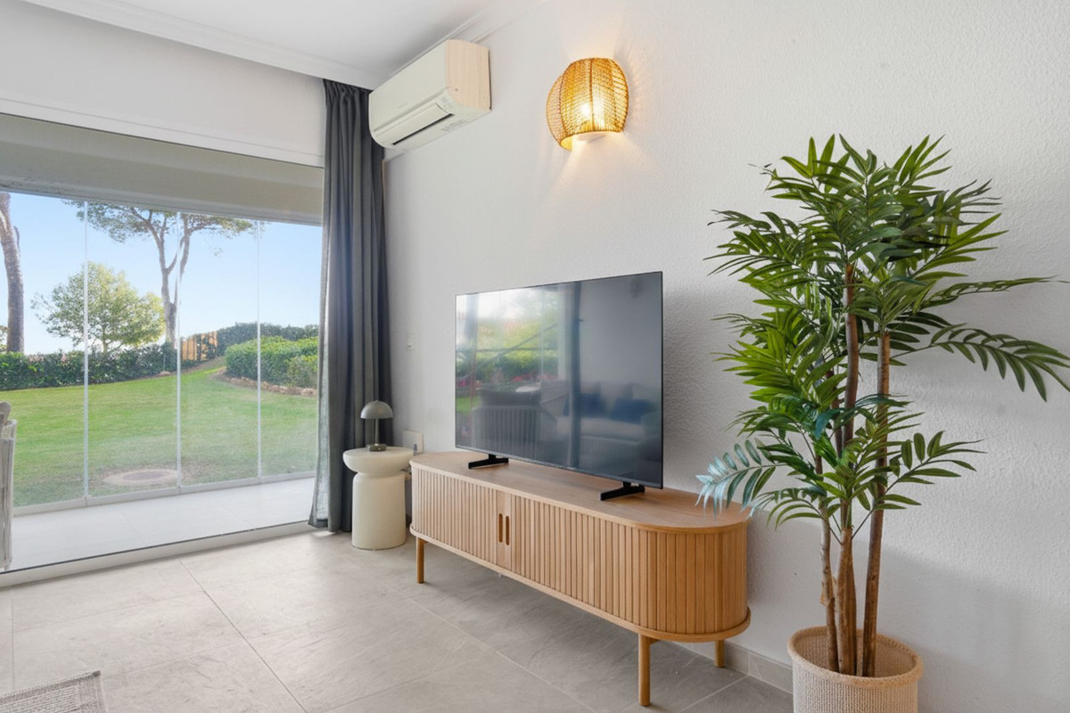 Se vende Apartamento Planta Baja de 3 dormitorios en Costa Del Sol, Málaga, España