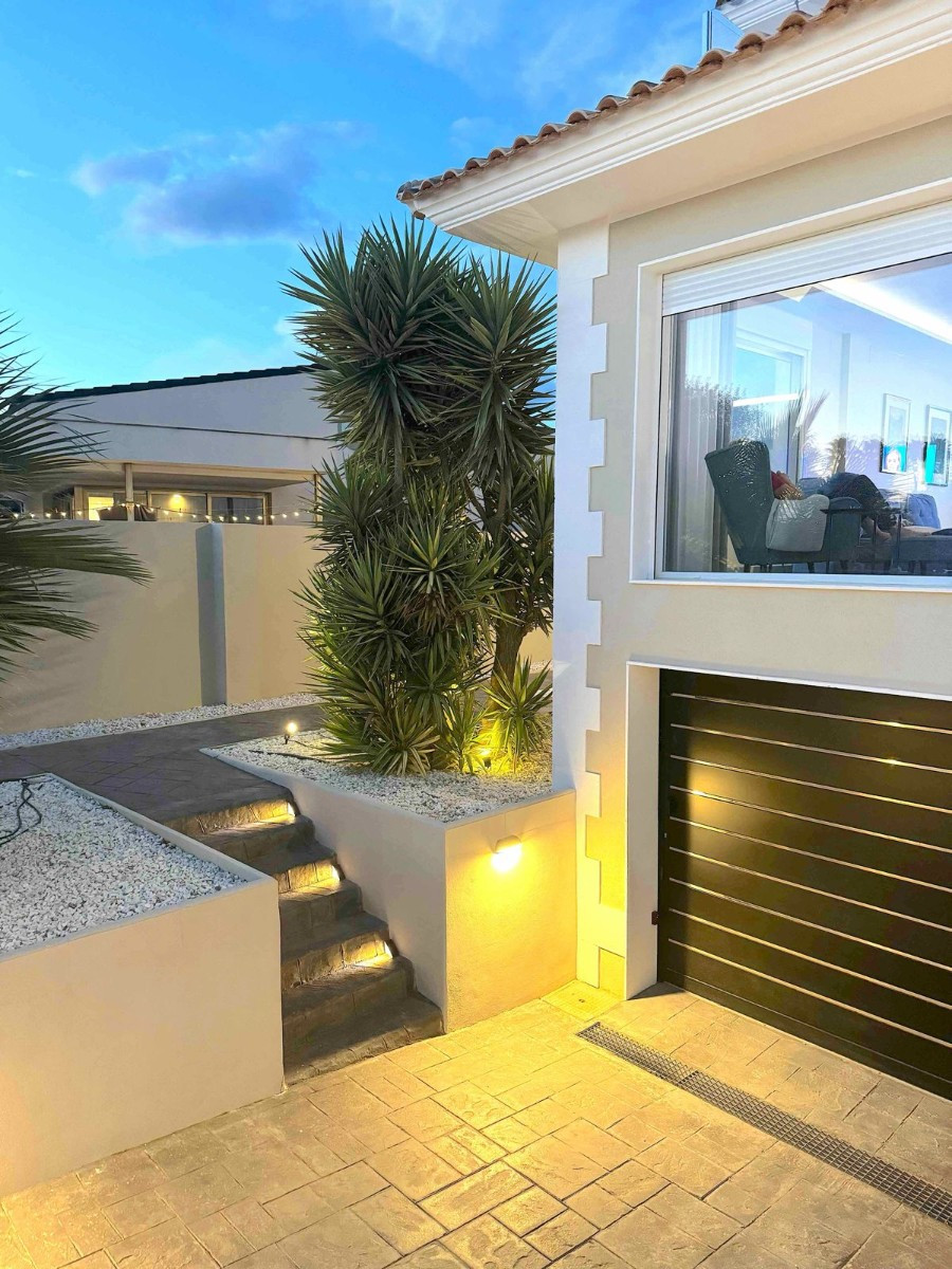 4 Bed Townhouse for sale in Lalfás Del Pi Costa Blanca, Alicante, Spain