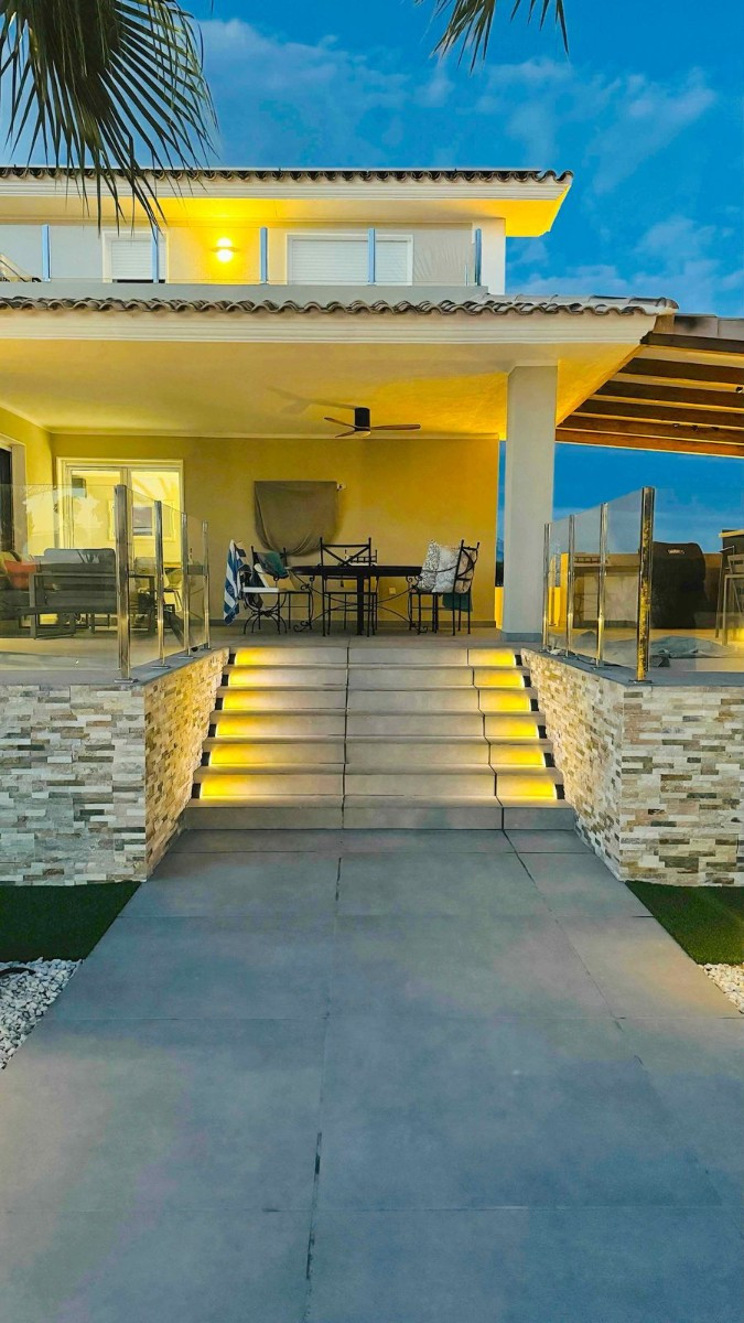 4 Bed Townhouse for sale in Lalfás Del Pi Costa Blanca, Alicante, Spain