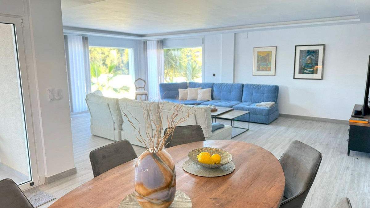 4 Bed Townhouse for sale in Lalfás Del Pi Costa Blanca, Alicante, Spain