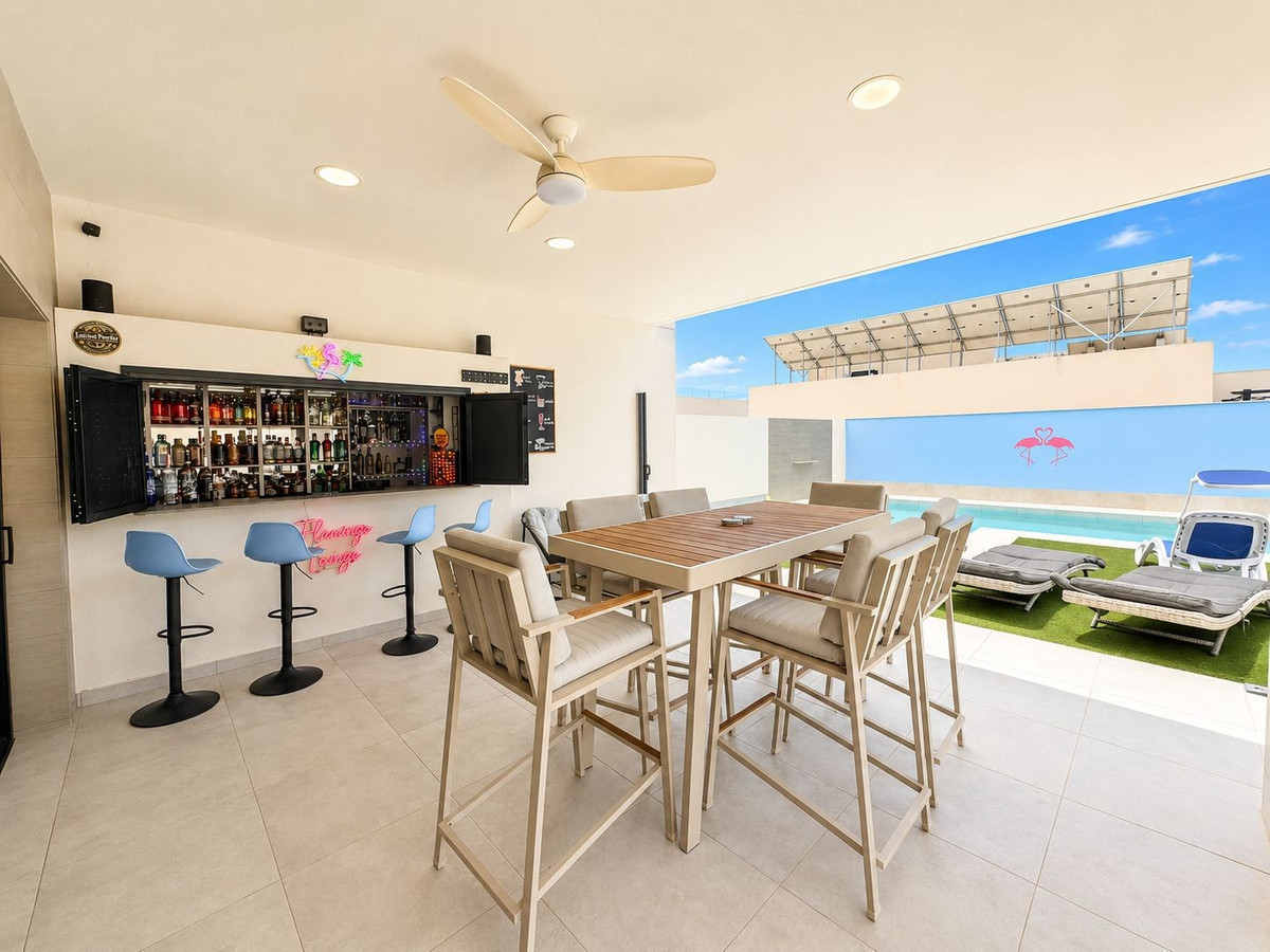 4 Bed Townhouse for sale in Benijofar Costa Blanca, Alicante, Spain