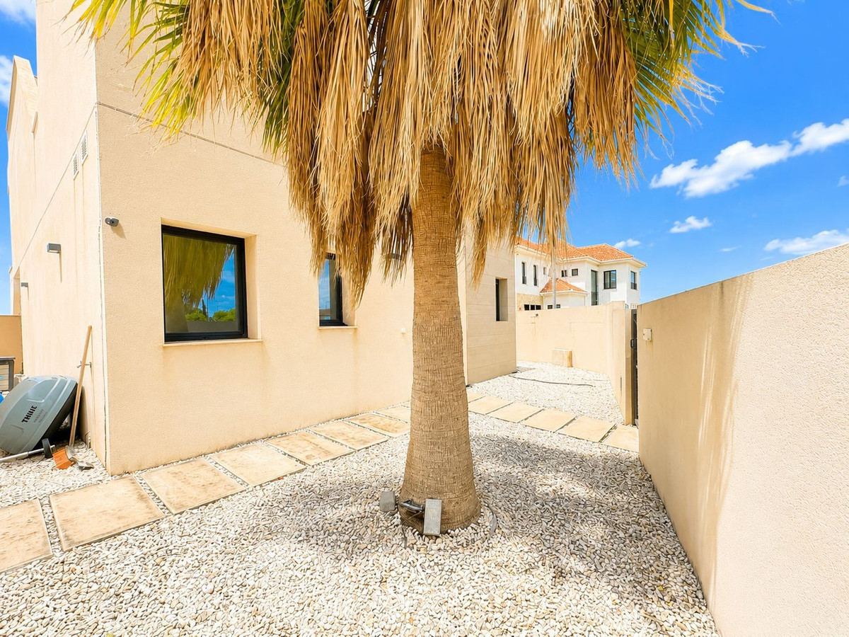 4 Bed Townhouse for sale in Benijofar Costa Blanca, Alicante, Spain
