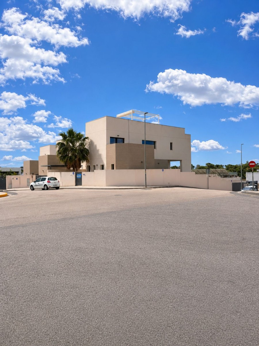 4 Bed Townhouse for sale in Benijofar Costa Blanca, Alicante, Spain