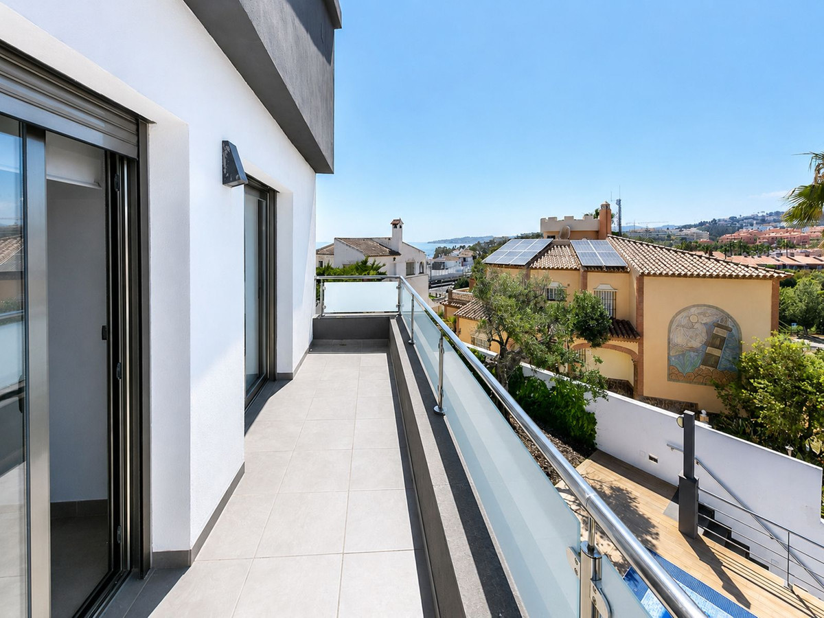 3 Bed Townhouse for sale in El Faro Costa Del Sol, Málaga, Spain