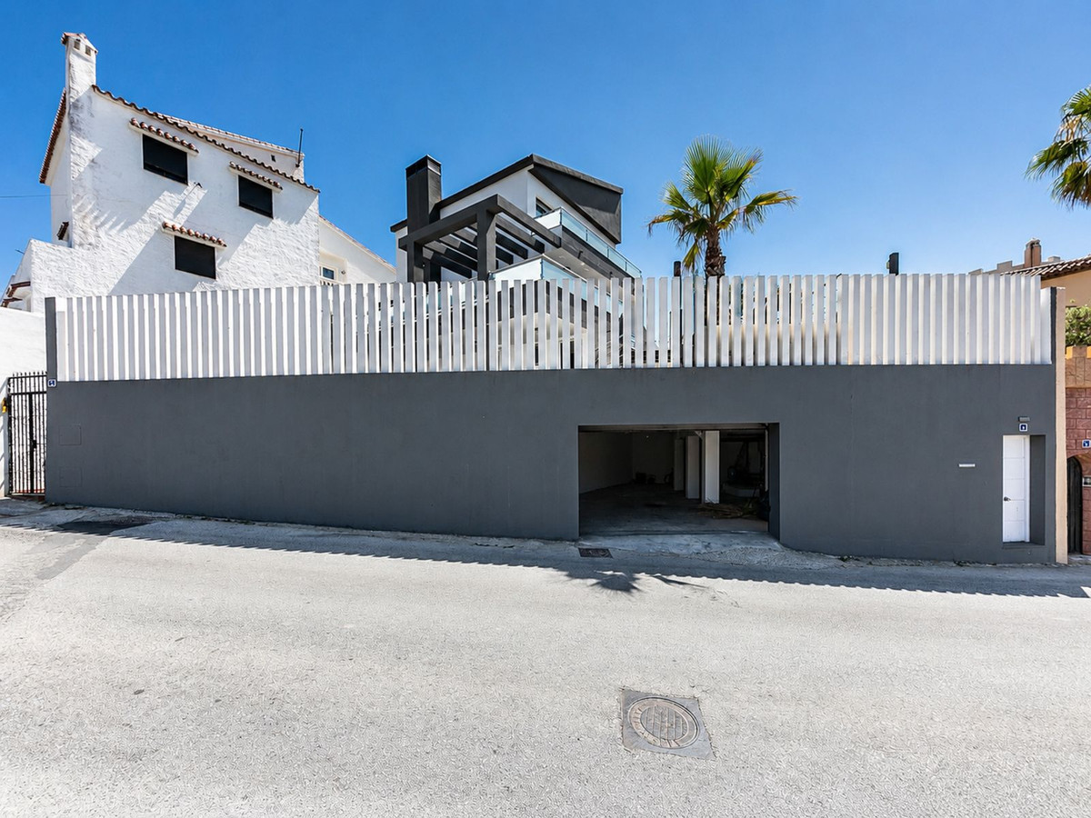 3 Bed Townhouse for sale in El Faro Costa Del Sol, Málaga, Spain