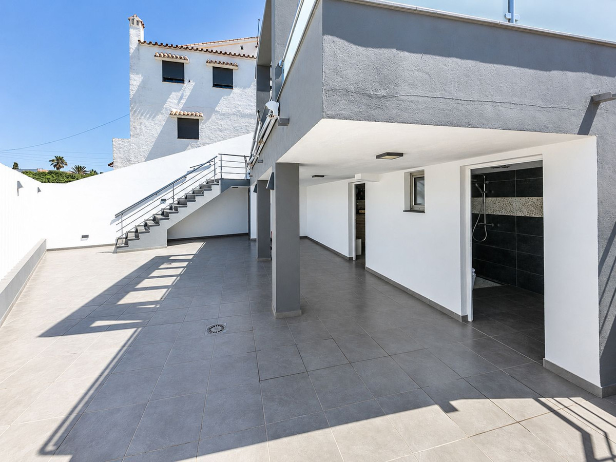 3 Bed Townhouse for sale in El Faro Costa Del Sol, Málaga, Spain