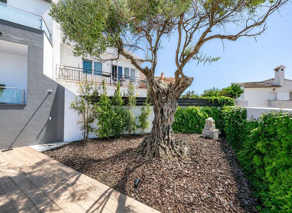 3 Bed Townhouse for sale in El Faro Costa Del Sol, Málaga, Spain