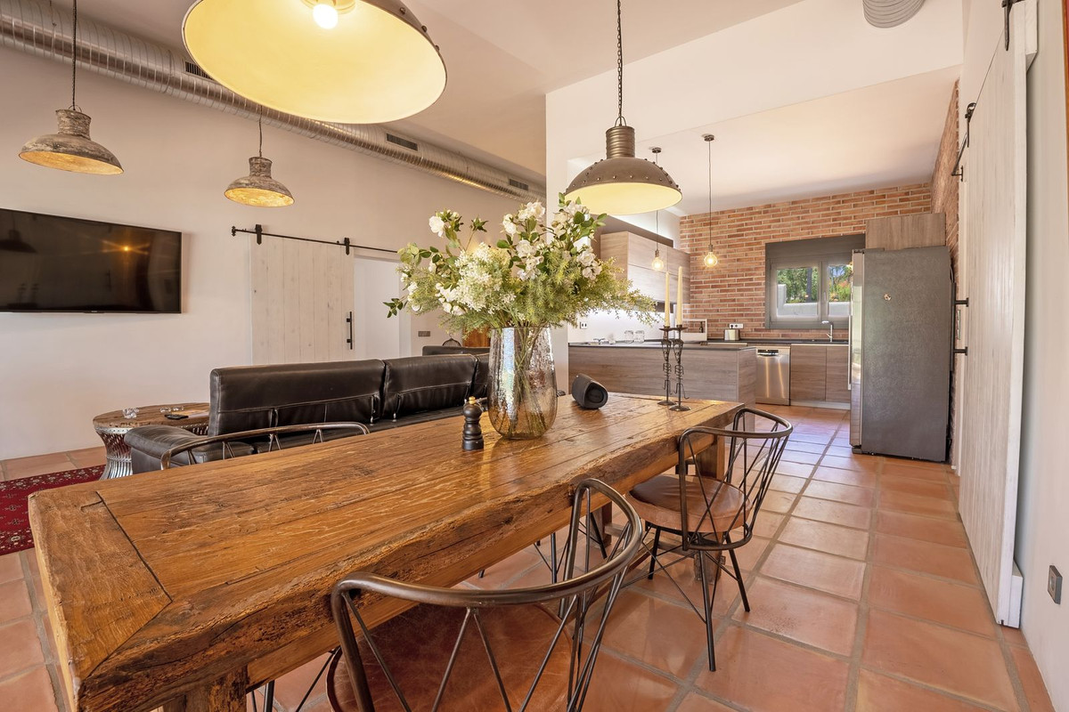 Se vende Villa - Chalet de 3 dormitorios en Costa Del Sol, Málaga, España