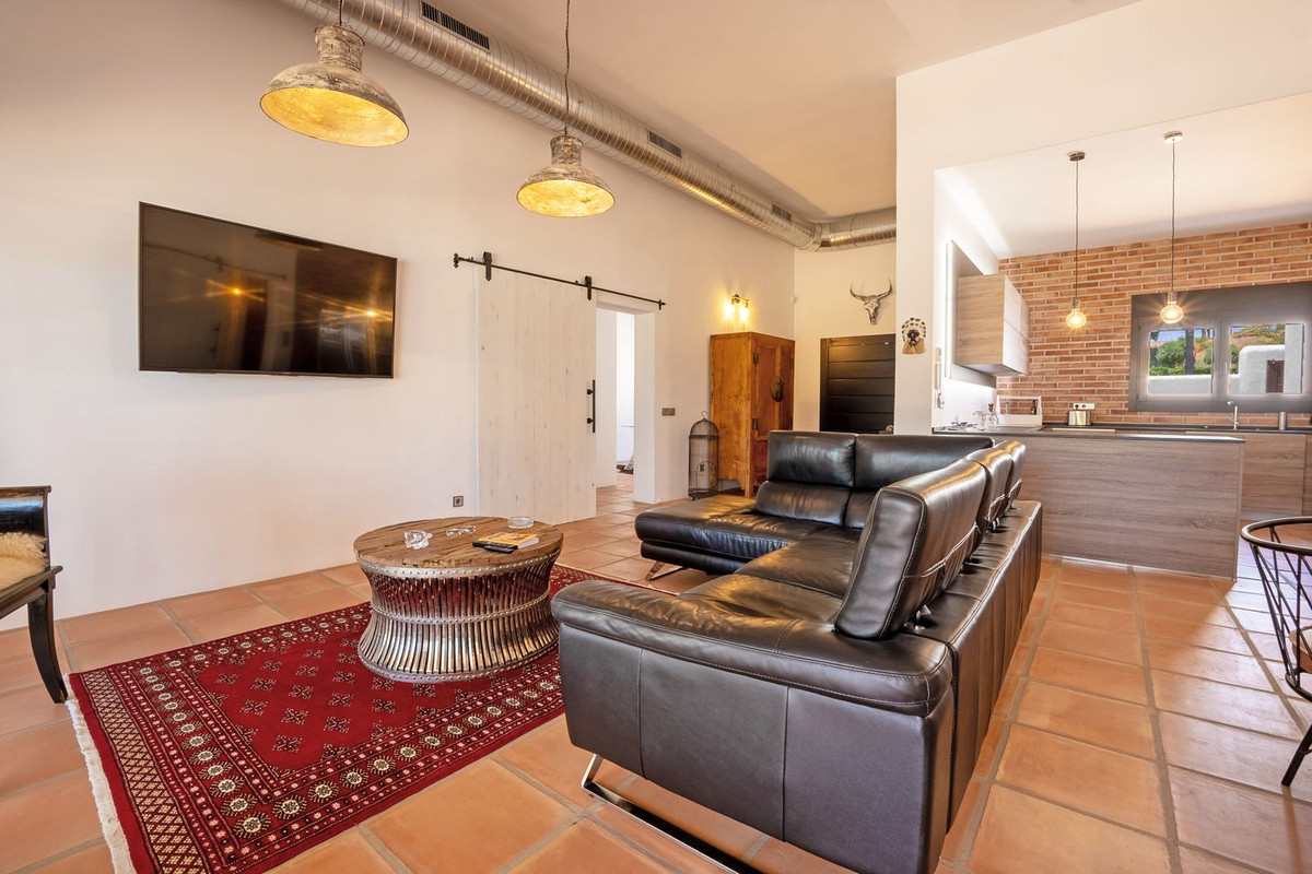 Se vende Villa - Chalet de 3 dormitorios en Costa Del Sol, Málaga, España