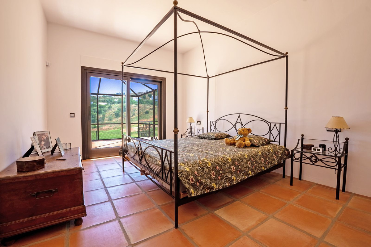 Se vende Villa - Chalet de 3 dormitorios en Costa Del Sol, Málaga, España