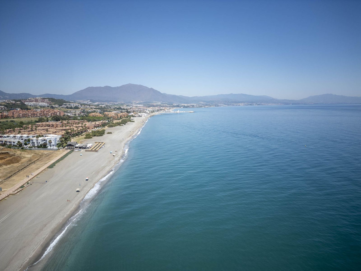 Se vende Villa - Chalet de 3 dormitorios en Costa Del Sol, Málaga, España