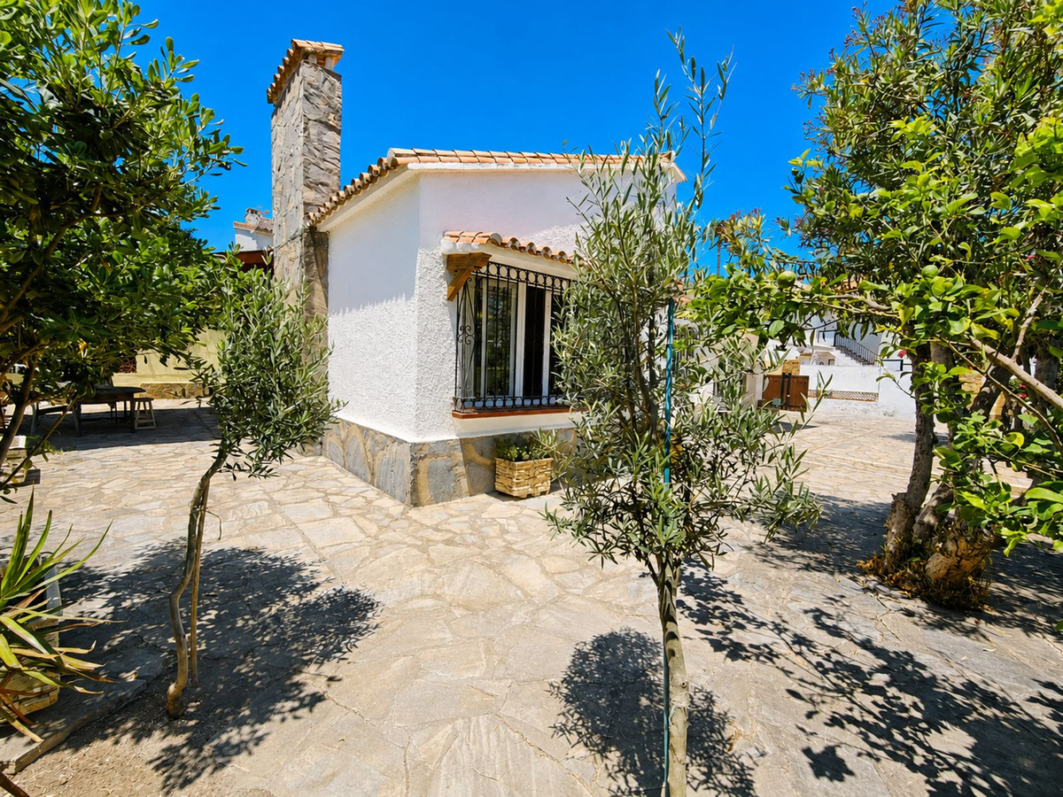 Se vende Villa - Chalet de 3 dormitorios en Costa Del Sol, Málaga, España
