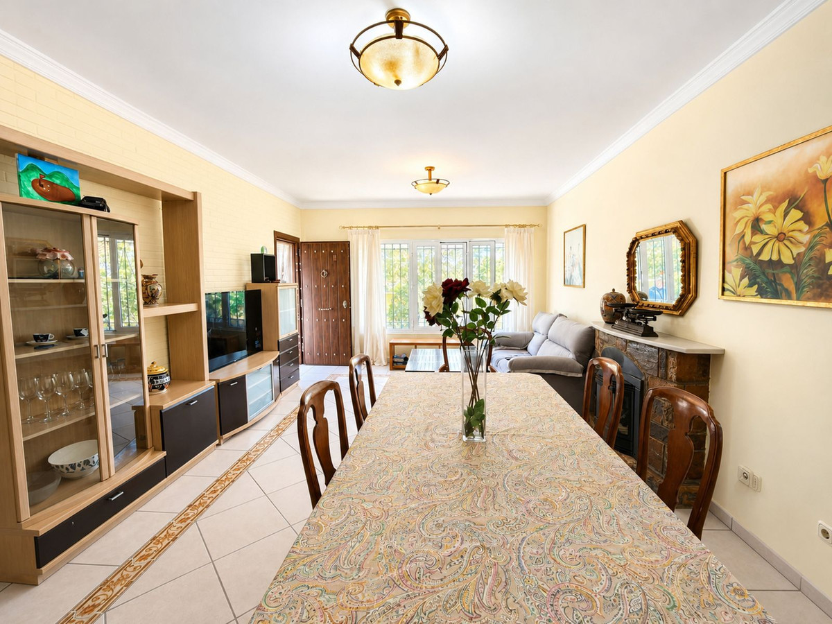 Se vende Villa - Chalet de 3 dormitorios en Costa Del Sol, Málaga, España