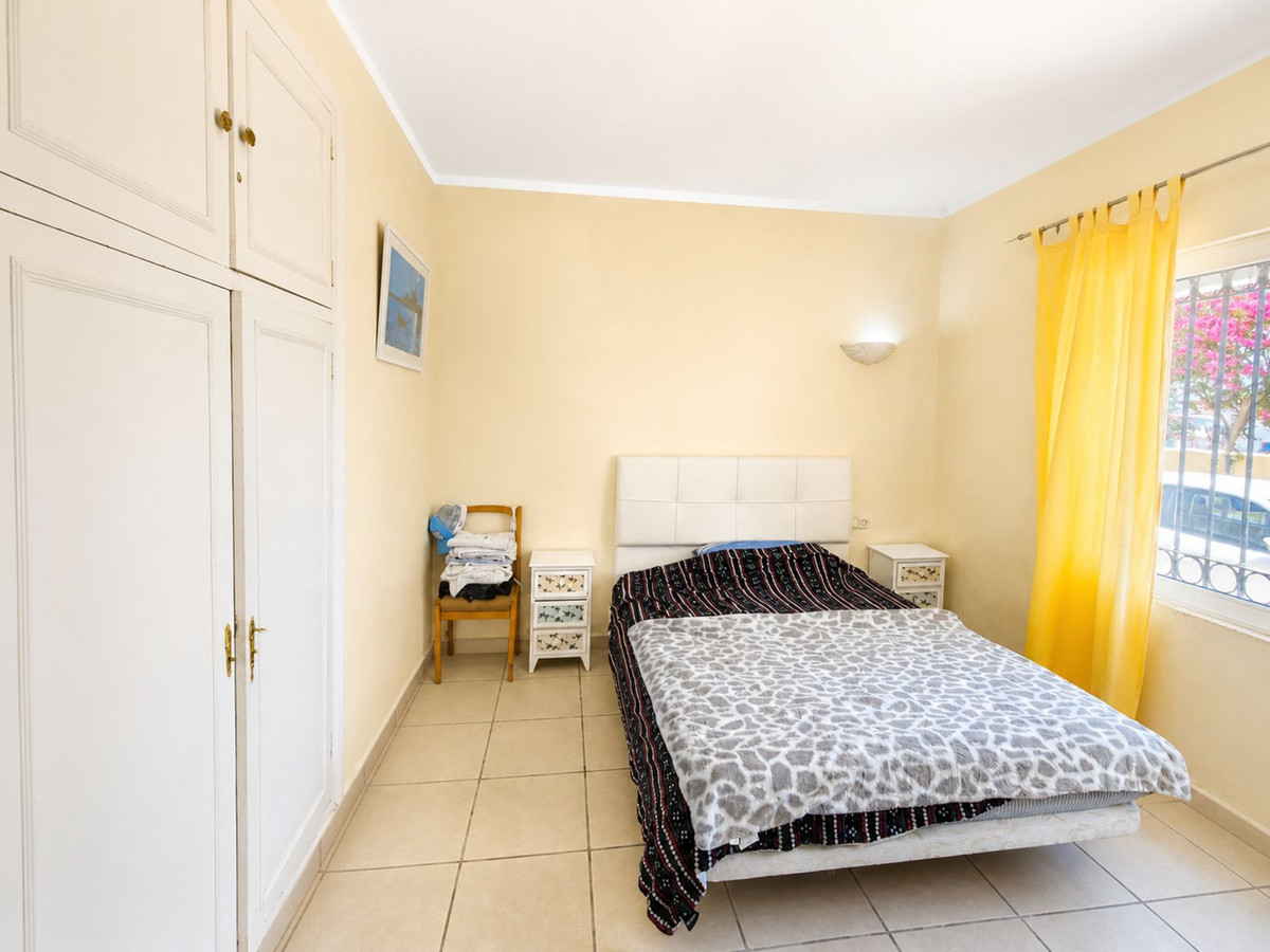 Se vende Villa - Chalet de 3 dormitorios en Costa Del Sol, Málaga, España