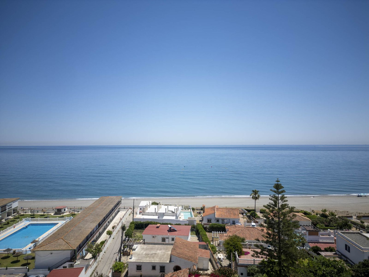 Se vende Villa - Chalet de 3 dormitorios en Costa Del Sol, Málaga, España