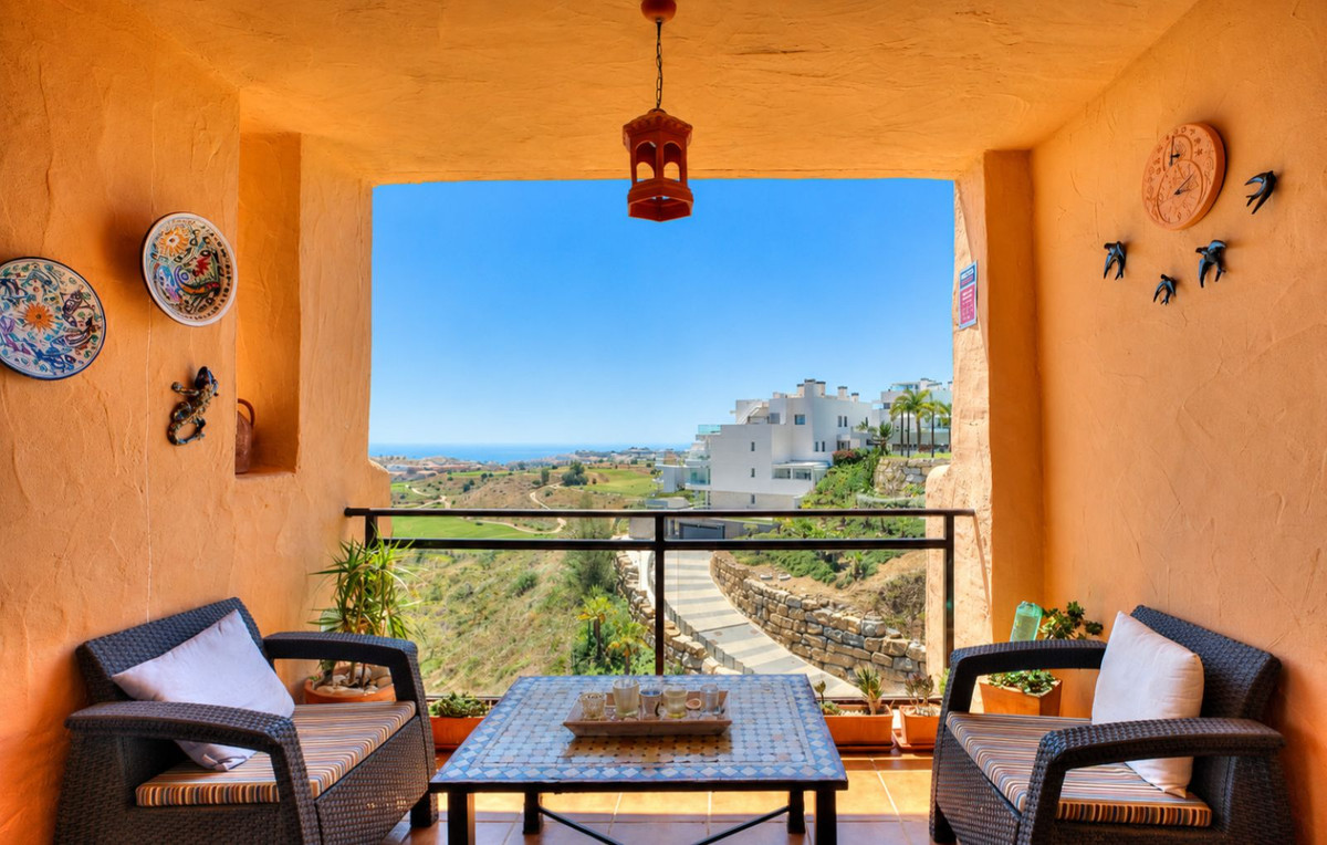 2 Bed Apartment for sale in Calanova Golf Costa Del Sol, Málaga, Spain