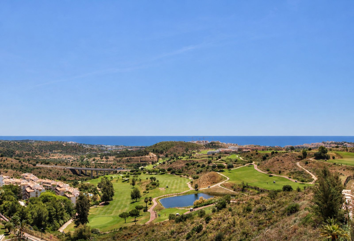 2 Bed Apartment for sale in Calanova Golf Costa Del Sol, Málaga, Spain