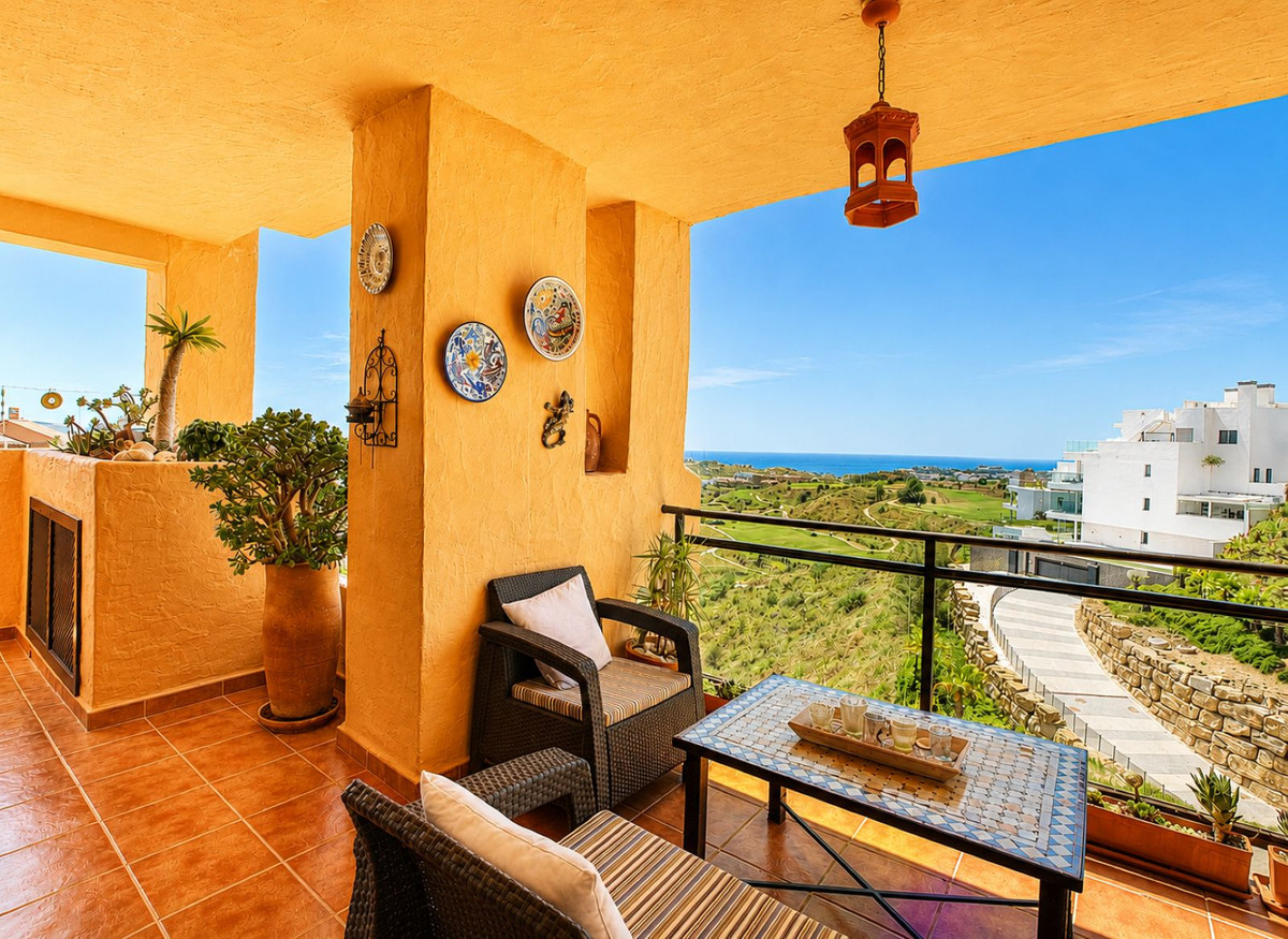 2 Bed Apartment for sale in Calanova Golf Costa Del Sol, Málaga, Spain