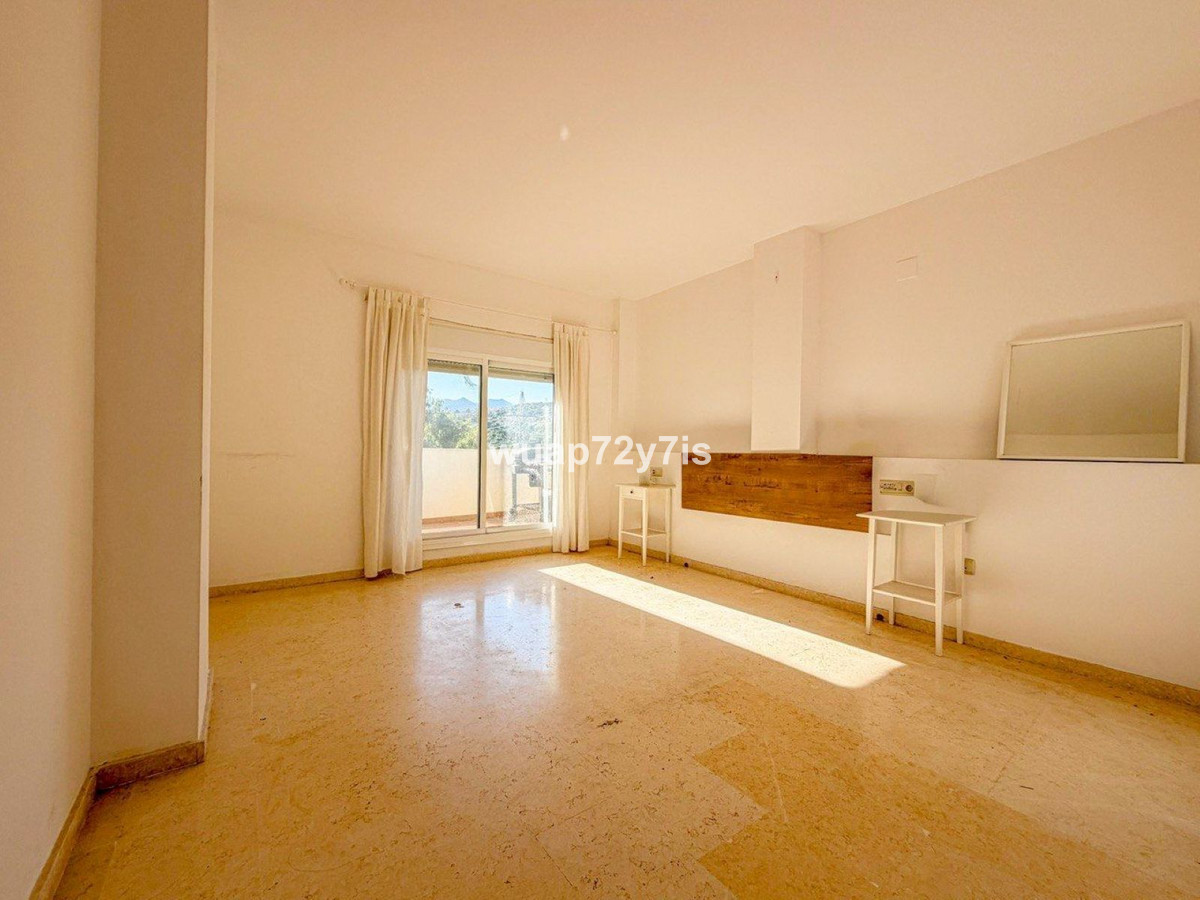 3 Bed Apartment for sale in Elviria Costa Del Sol, Málaga, Spain