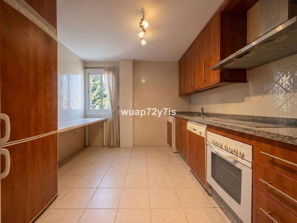 3 Bed Apartment for sale in Elviria Costa Del Sol, Málaga, Spain
