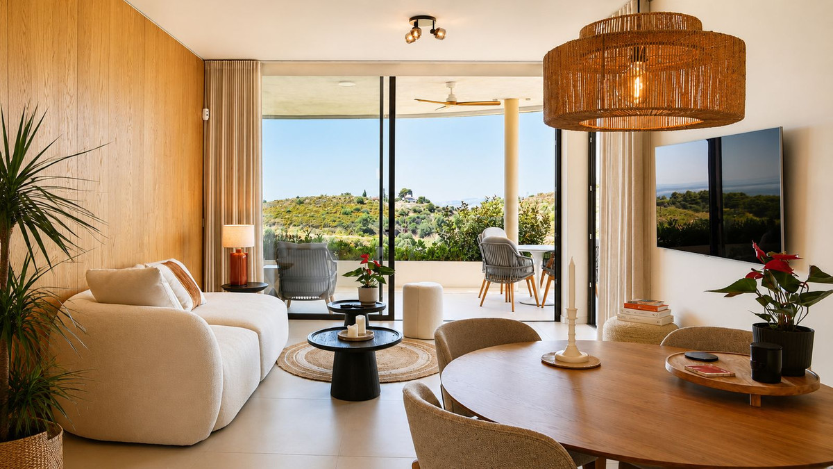2 Bed Apartment for sale in Fuengirola Costa Del Sol, Málaga, Spain