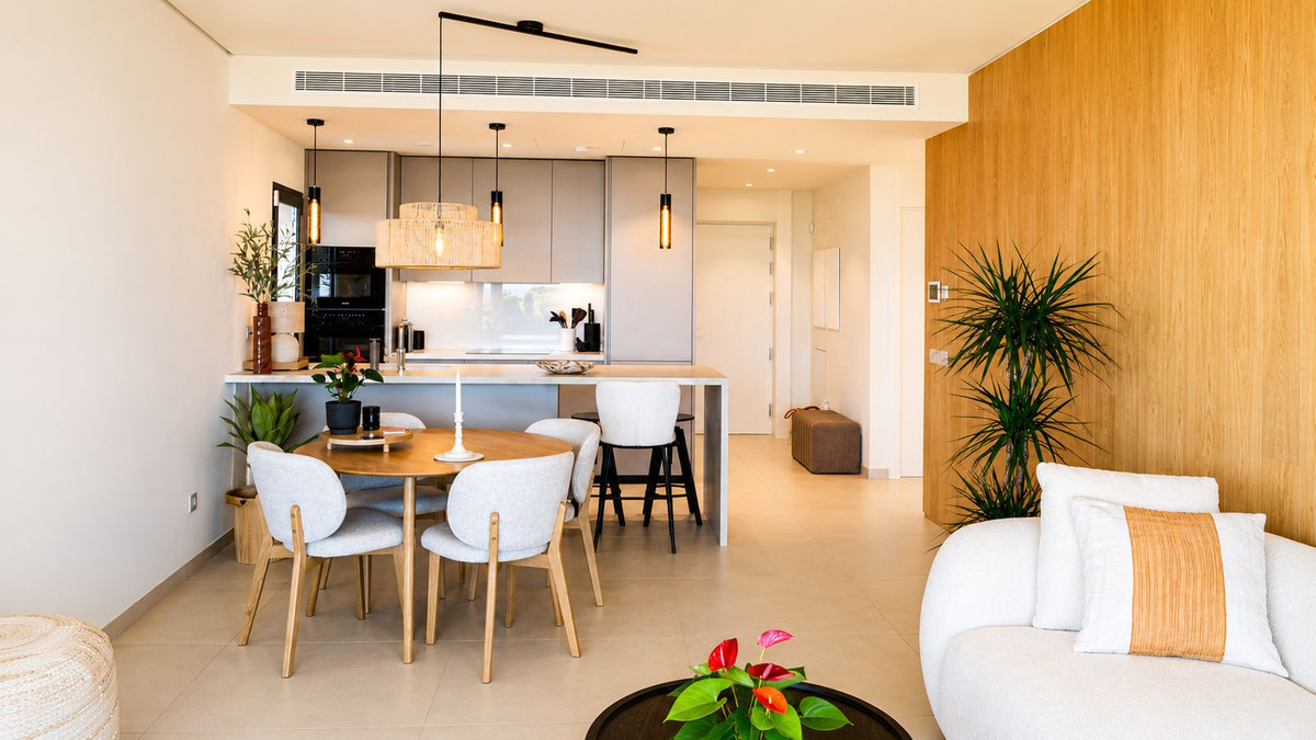 2 Bed Apartment for sale in Fuengirola Costa Del Sol, Málaga, Spain