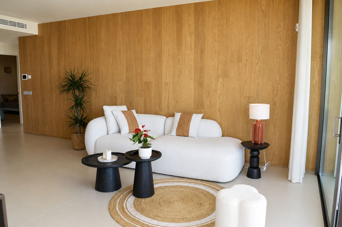 2 Bed Apartment for sale in Fuengirola Costa Del Sol, Málaga, Spain