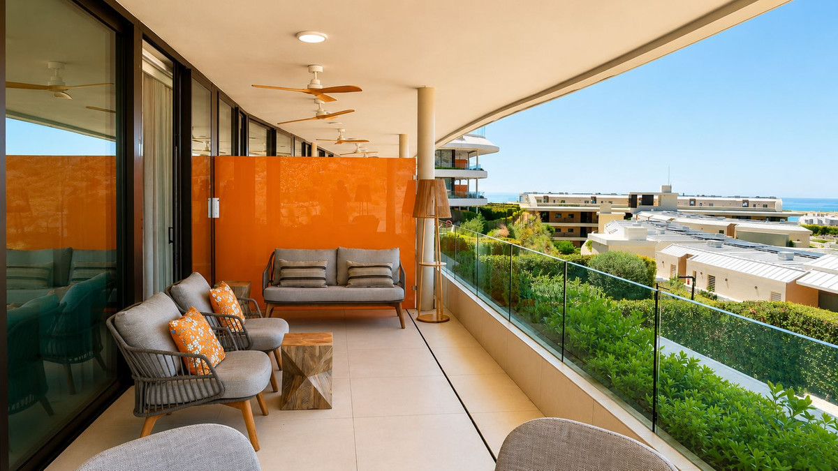 2 Bed Apartment for sale in Fuengirola Costa Del Sol, Málaga, Spain