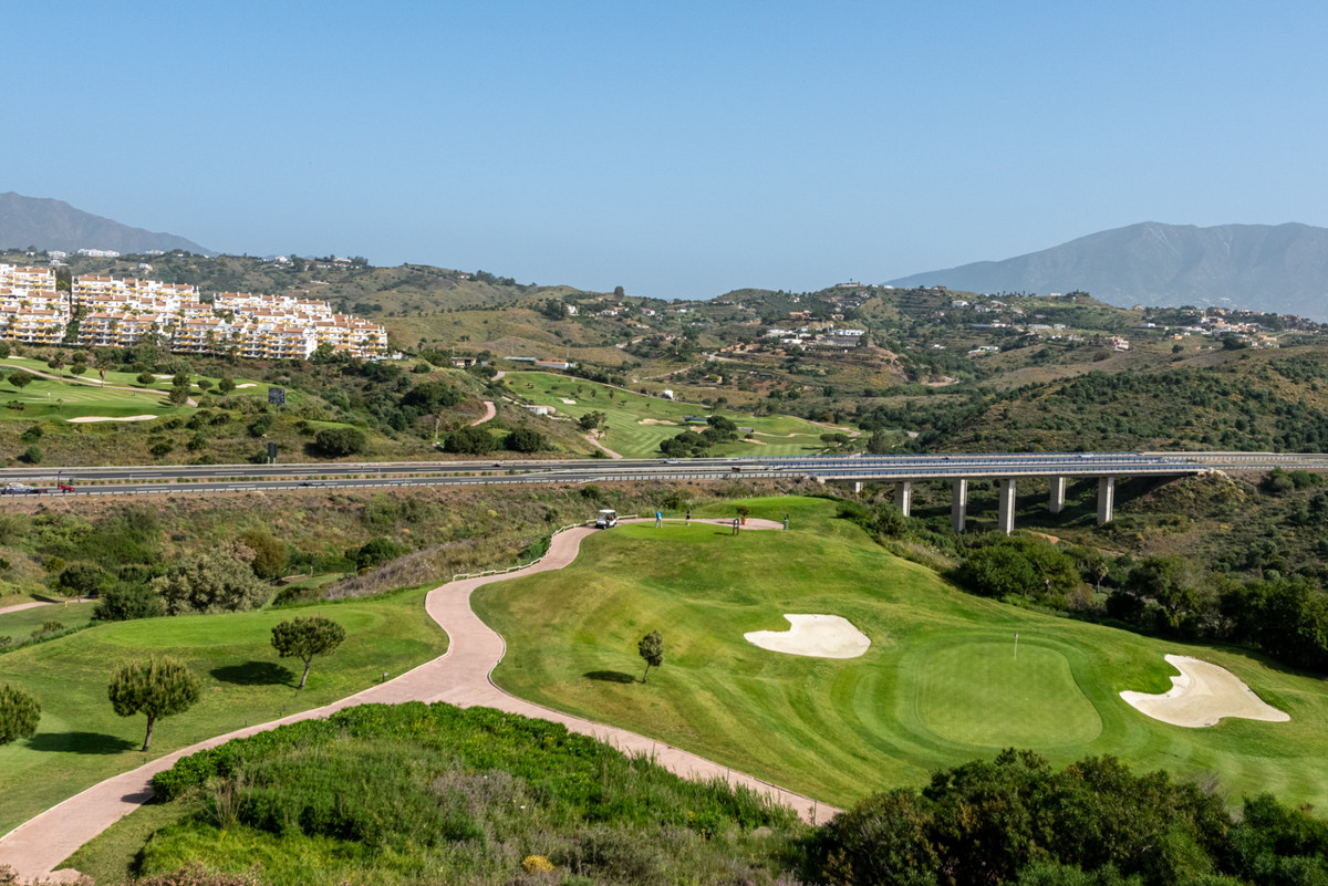 2 Bed Apartment for sale in Calanova Golf Costa Del Sol, Málaga, Spain