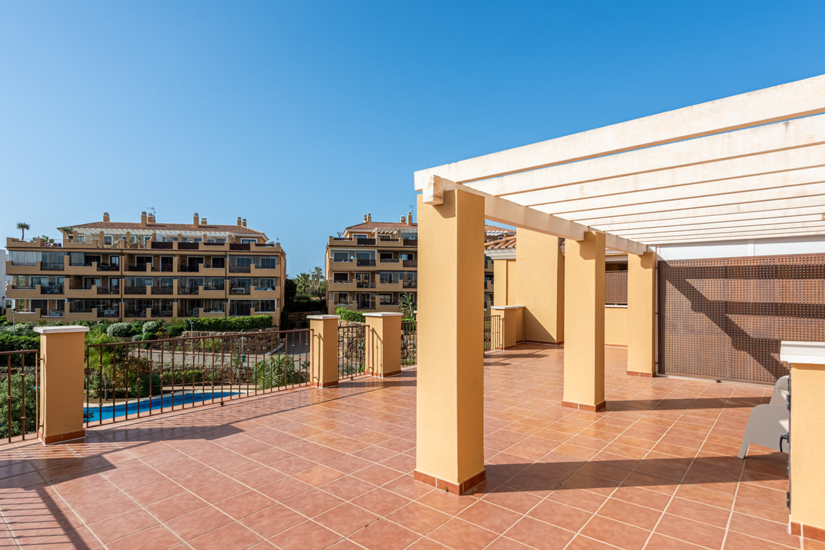 2 Bed Apartment for sale in Calanova Golf Costa Del Sol, Málaga, Spain