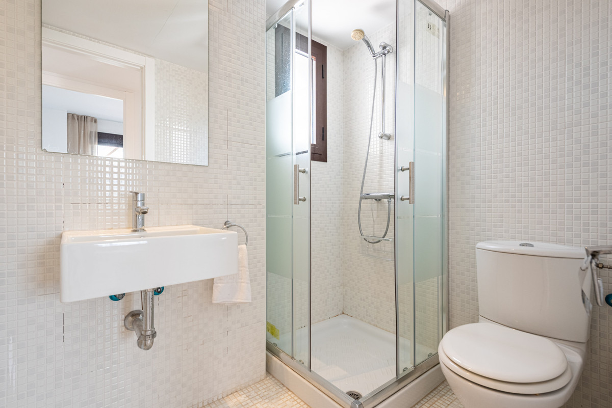 2 Bed Apartment for sale in Calanova Golf Costa Del Sol, Málaga, Spain