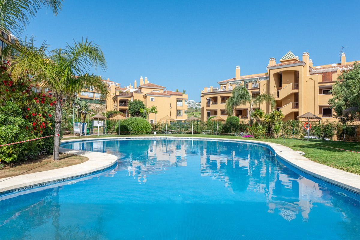2 Bed Apartment for sale in Calanova Golf Costa Del Sol, Málaga, Spain