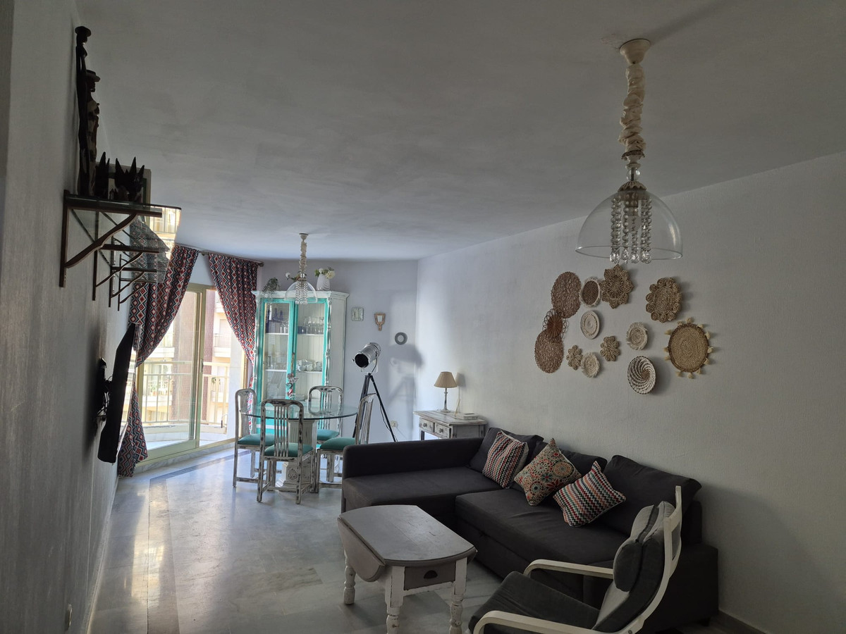 Se vende Apartamento Planta Media de 2 dormitorios en Costa Del Sol, Málaga, España
