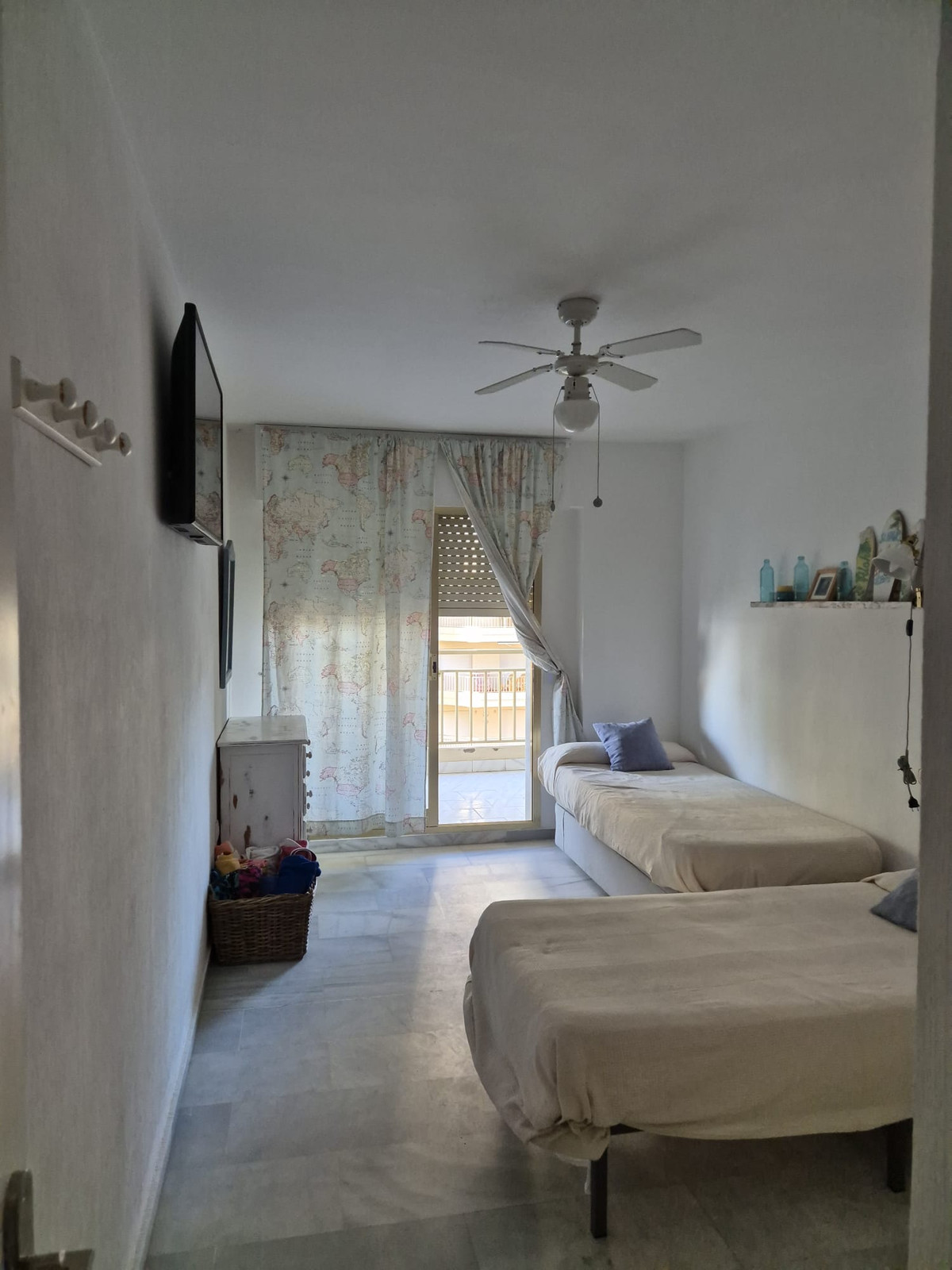 Se vende Apartamento Planta Media de 2 dormitorios en Costa Del Sol, Málaga, España